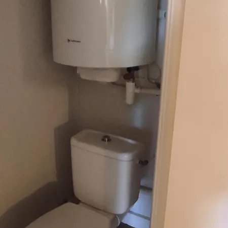 Spacieux Pour 6 Avec Wifi Et Parking, - Fr-1-814-181