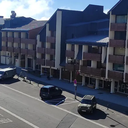 Appartamento Spacieux Pour 6 Avec Wifi Et Parking, - Fr-1-814-181 Super Besse